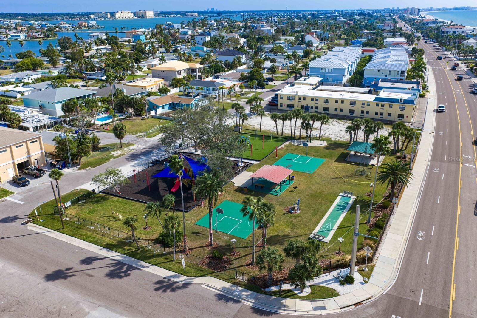 MARINERS LIGHT CONDO - Residential