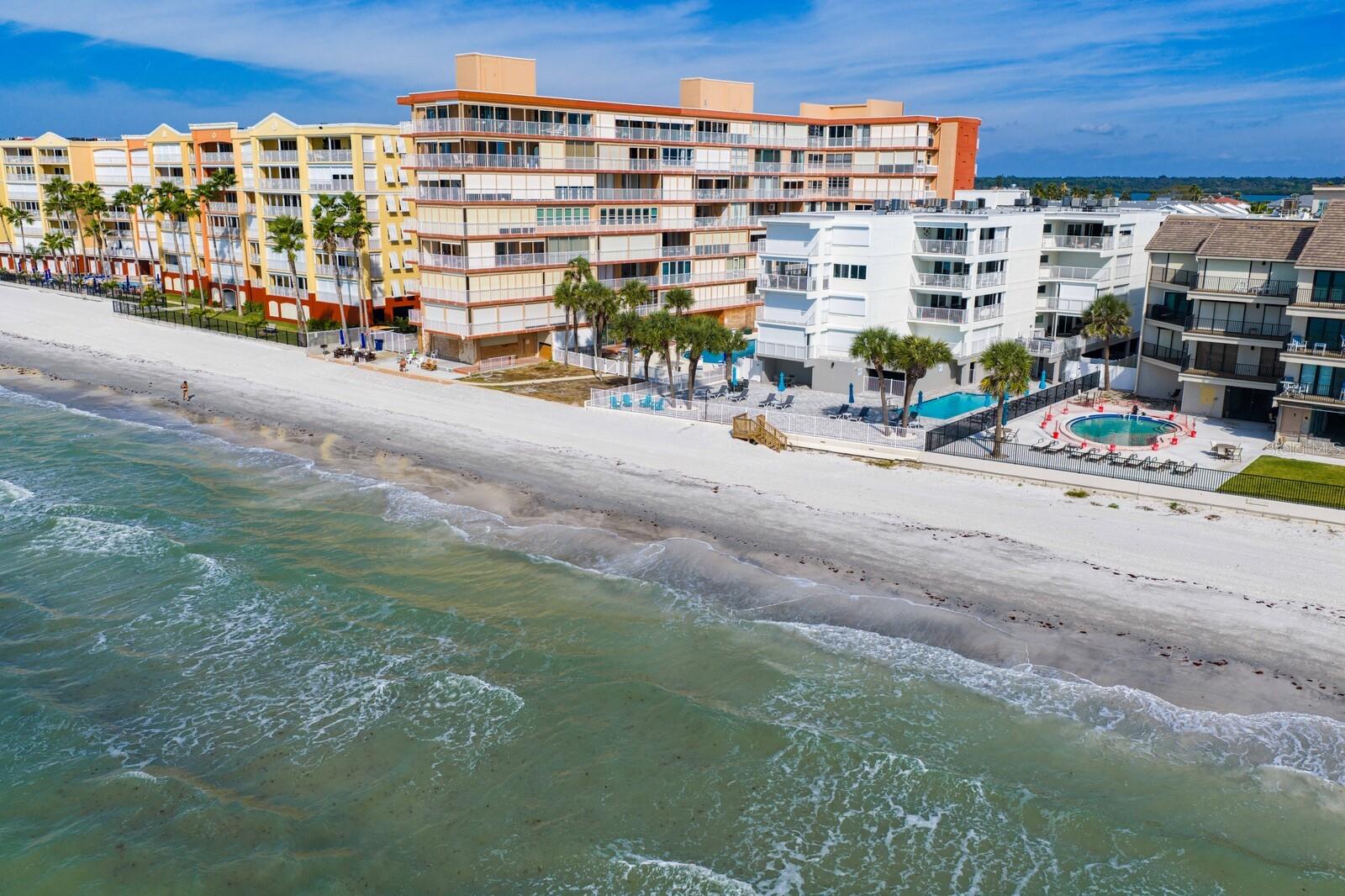 MARINERS LIGHT CONDO - Residential