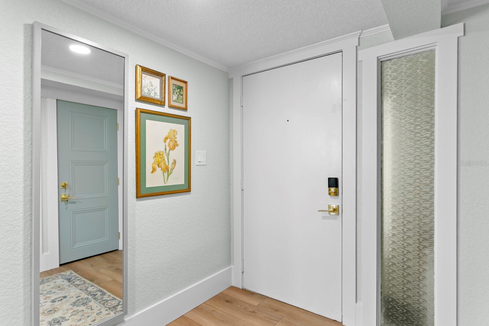 MARINERS LIGHT CONDO - Residential