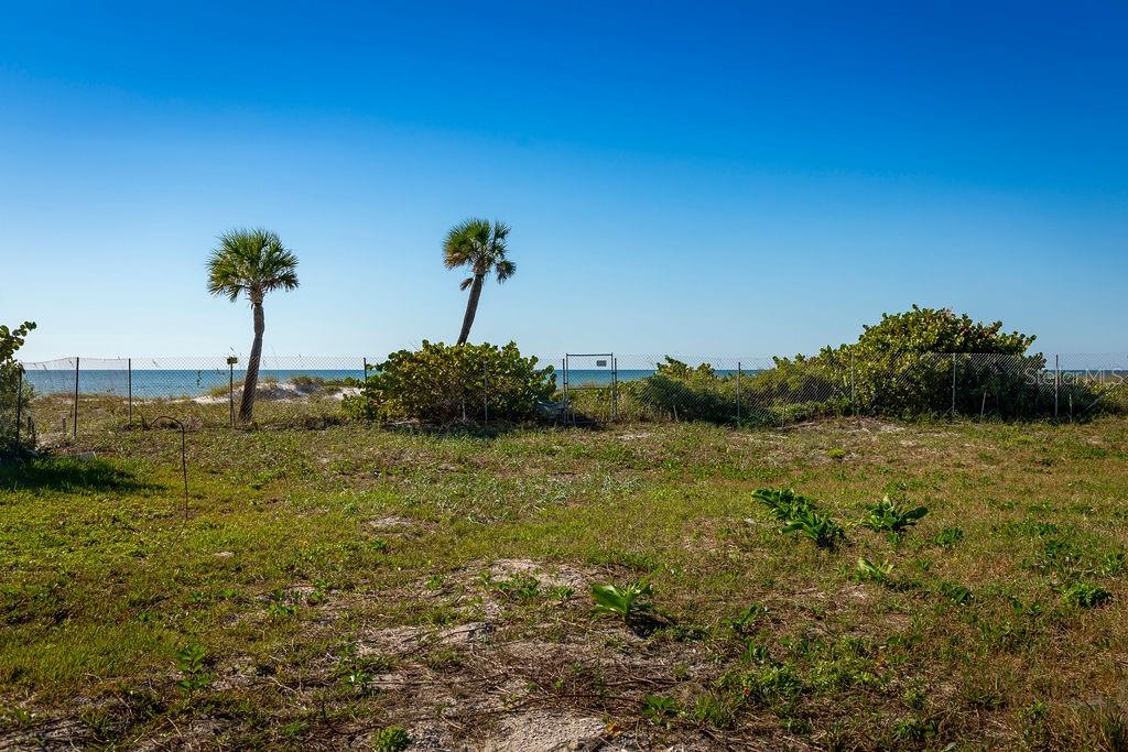 INDIAN ROCK SOUTH SHORE - Land