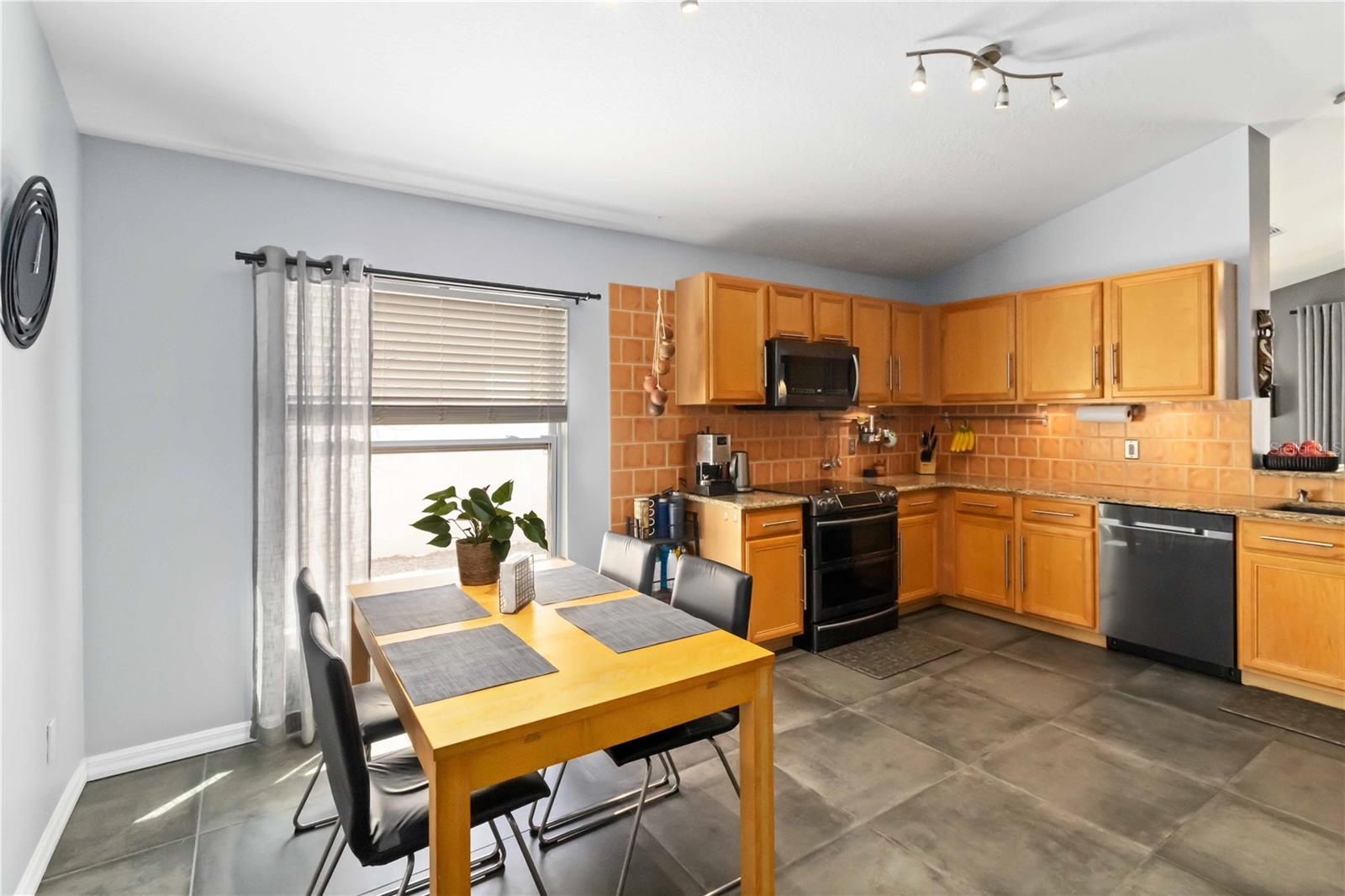 WHEELERS LANDING - Residential