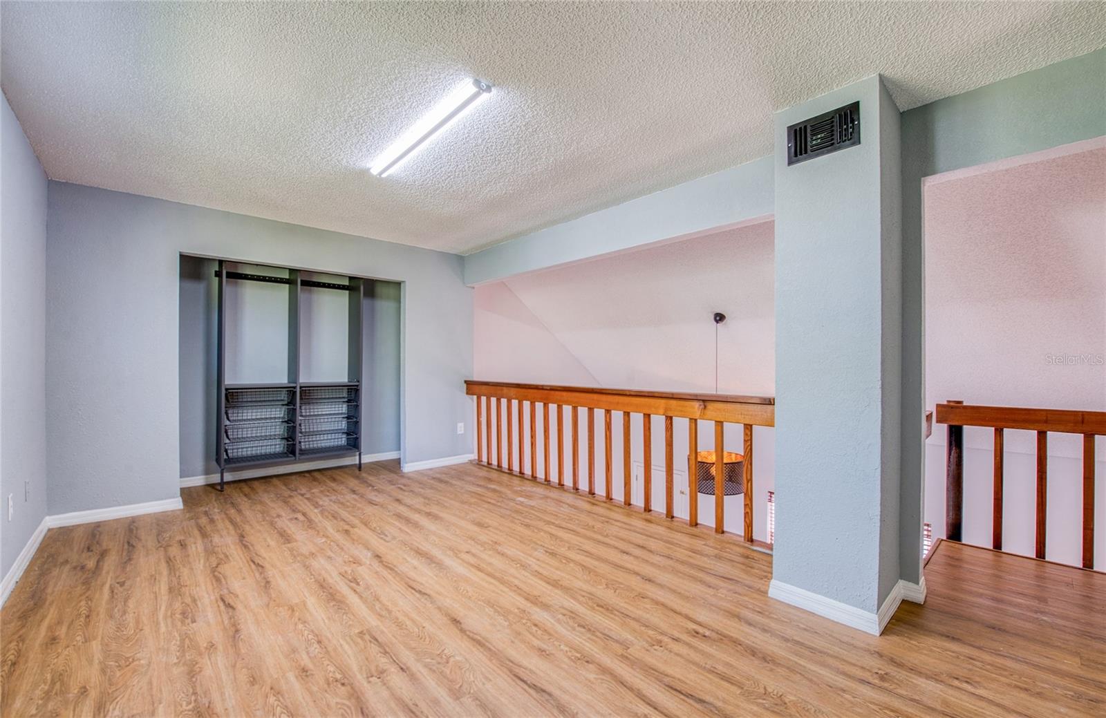 MANOR CONDO - Residential