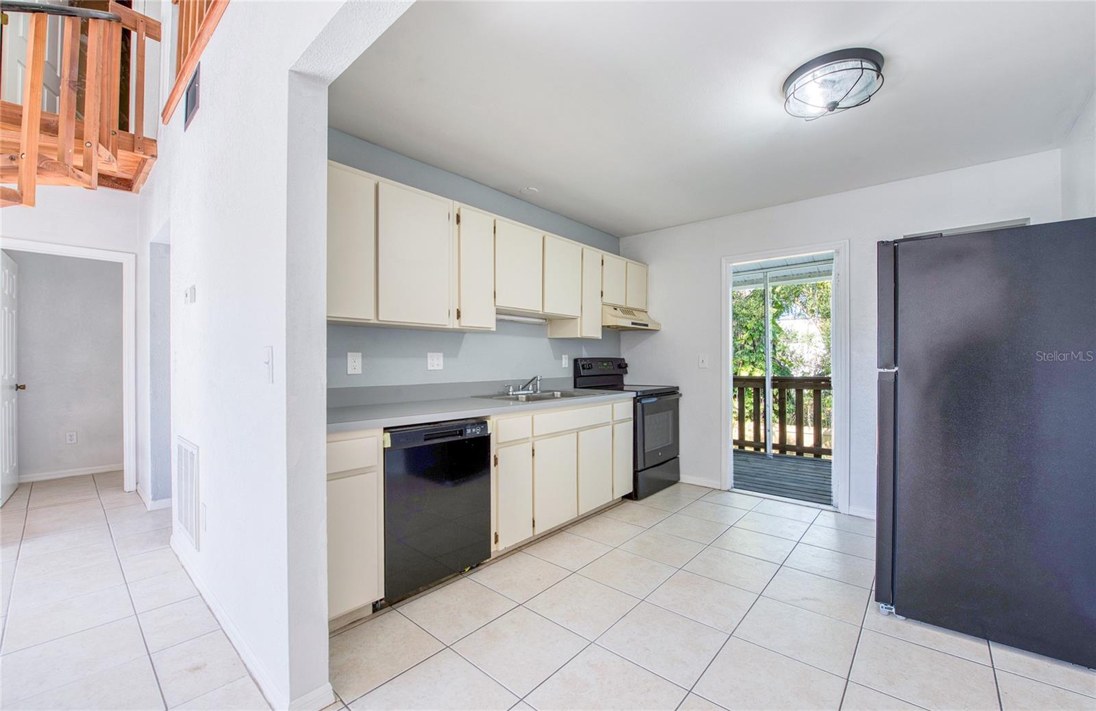 MANOR CONDO - Residential