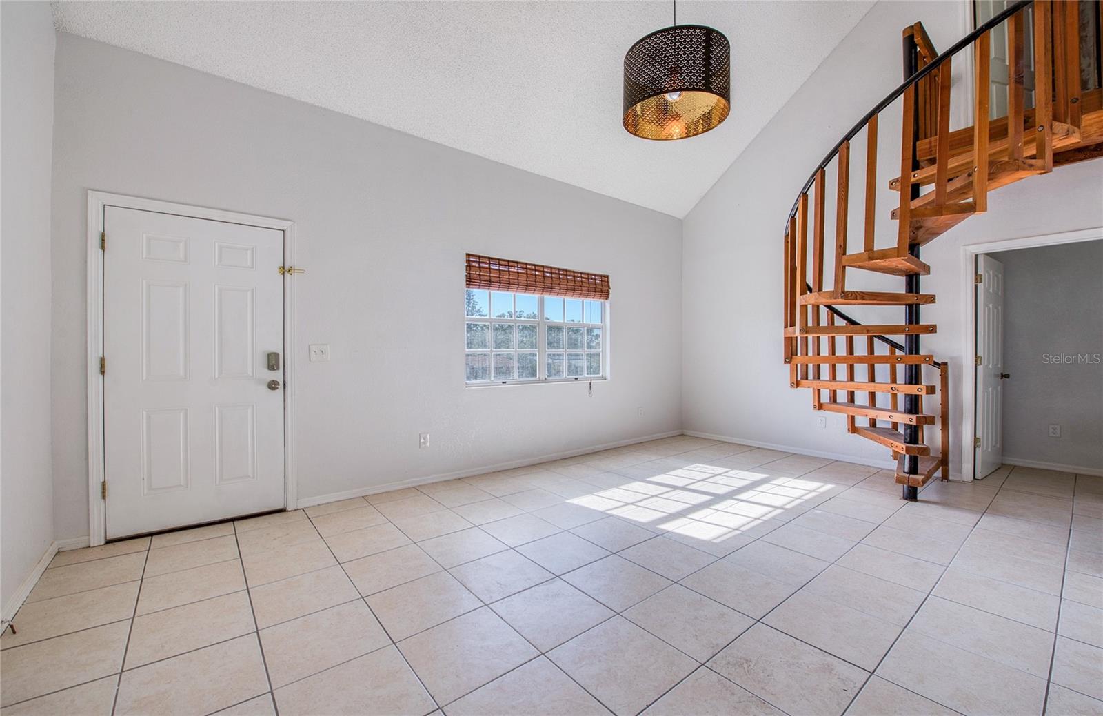 MANOR CONDO - Residential