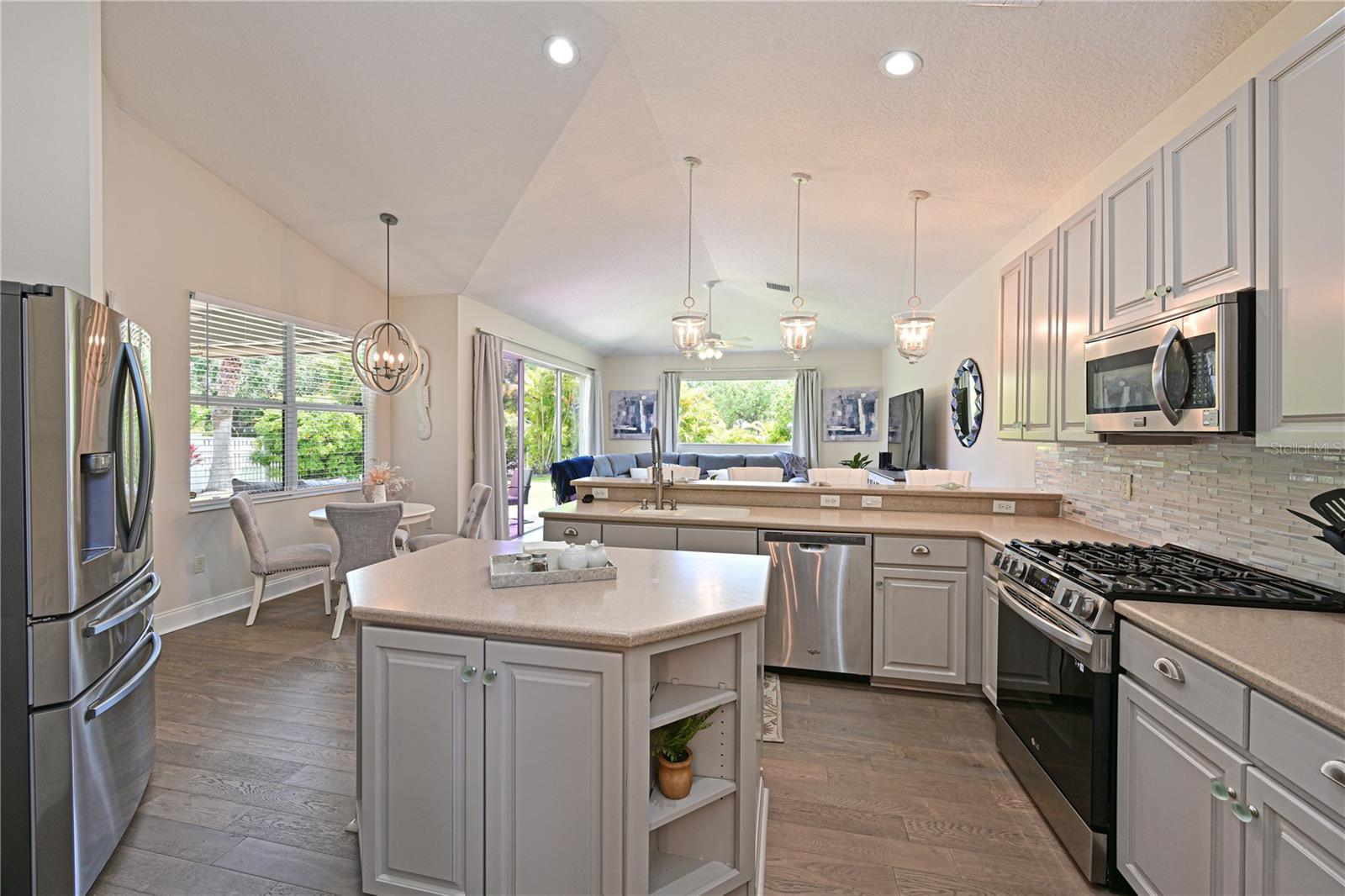 211 DAHLIA COURT