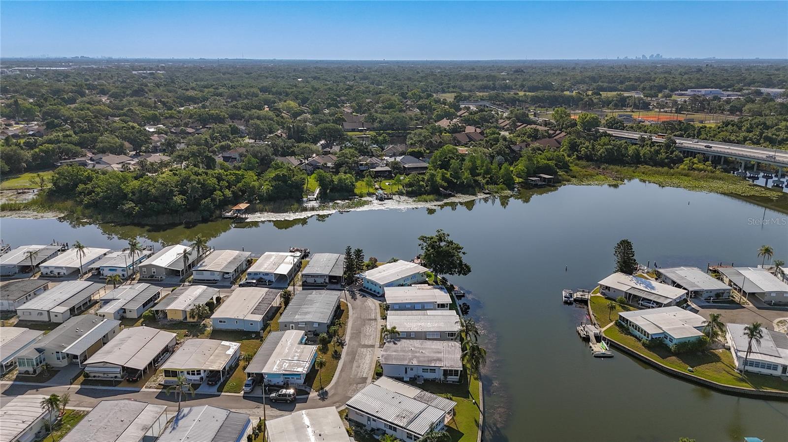 HOLIDAY SHORES MOBILE PARK UNREC - Residential