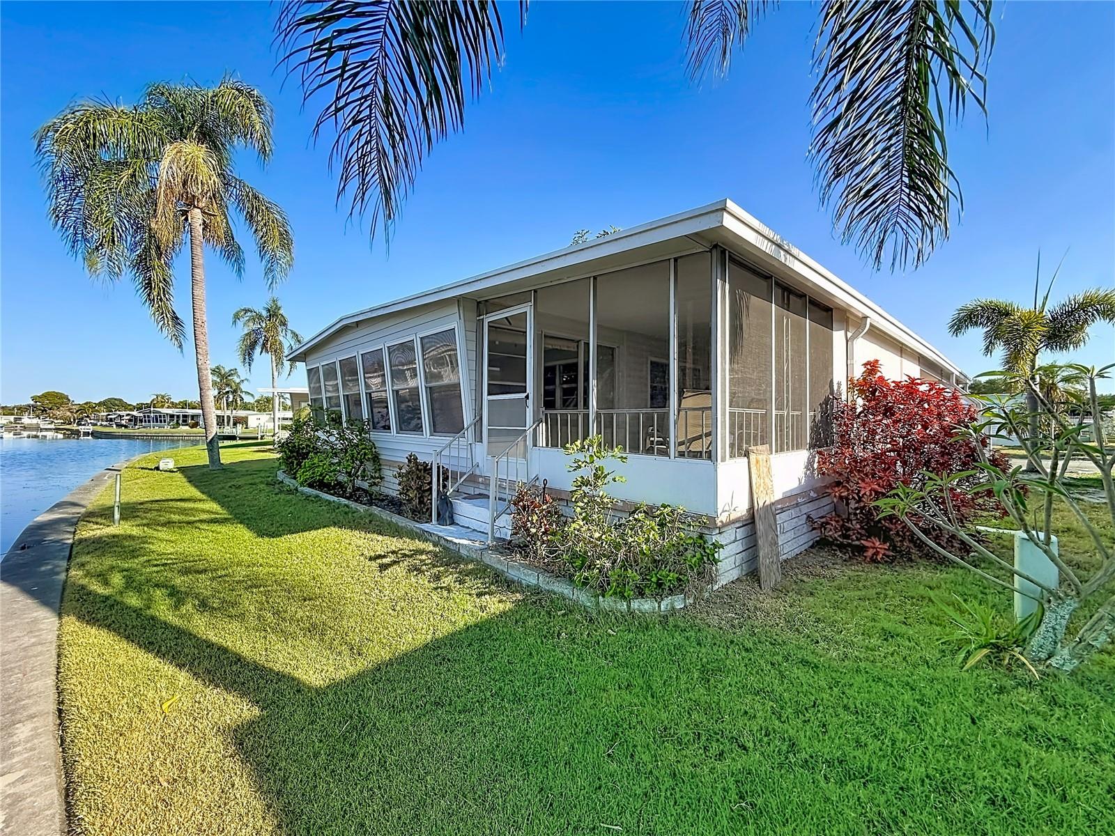 HOLIDAY SHORES MOBILE PARK UNREC - Residential