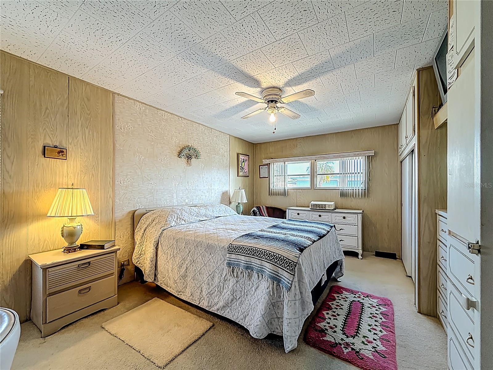 HOLIDAY SHORES MOBILE PARK UNREC - Residential