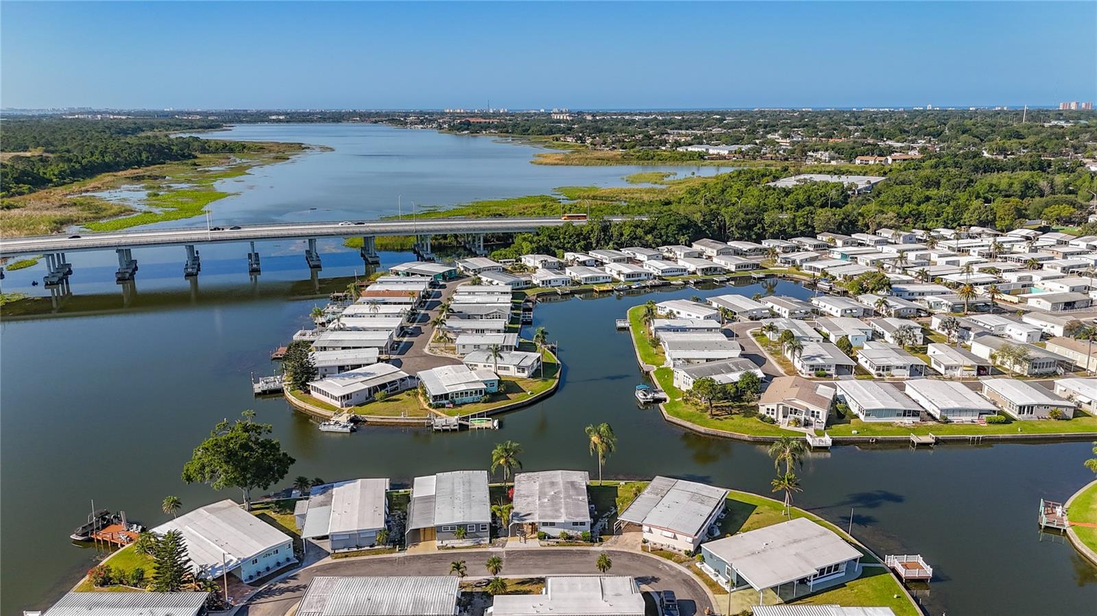 HOLIDAY SHORES MOBILE PARK UNREC - Residential