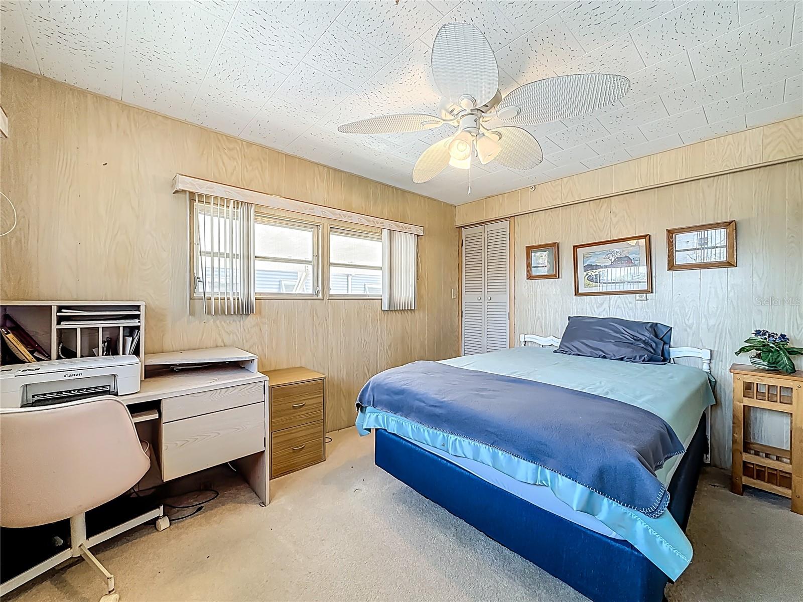 HOLIDAY SHORES MOBILE PARK UNREC - Residential