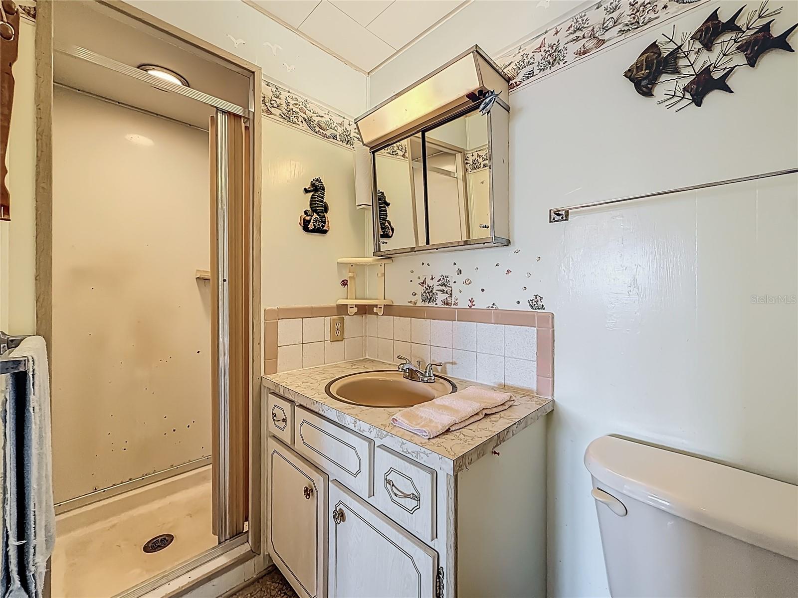 HOLIDAY SHORES MOBILE PARK UNREC - Residential