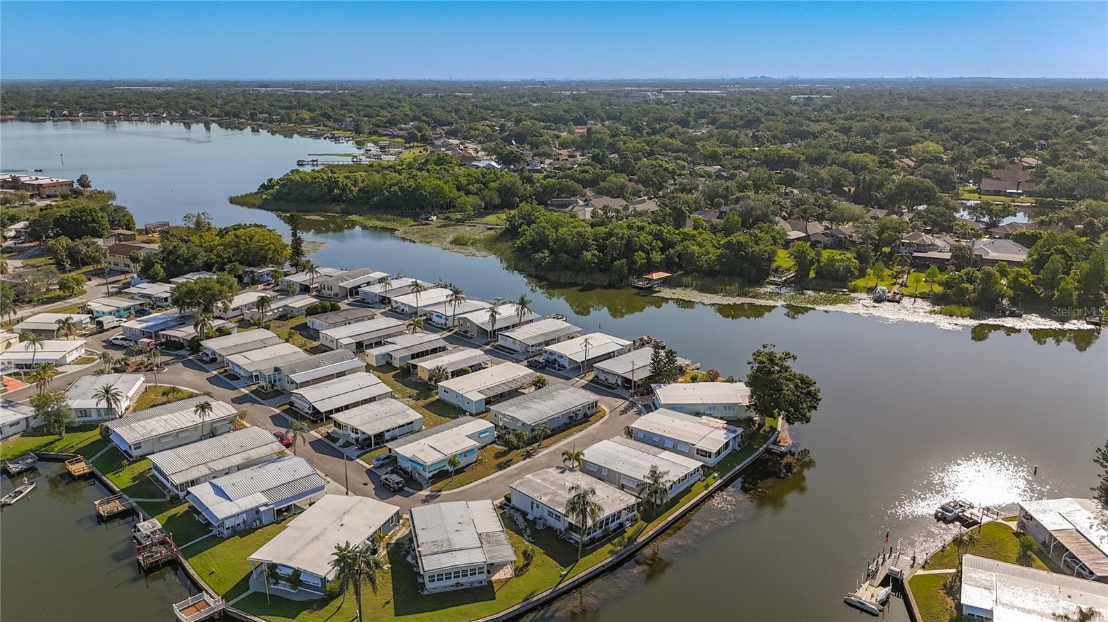 HOLIDAY SHORES MOBILE PARK UNREC - Residential