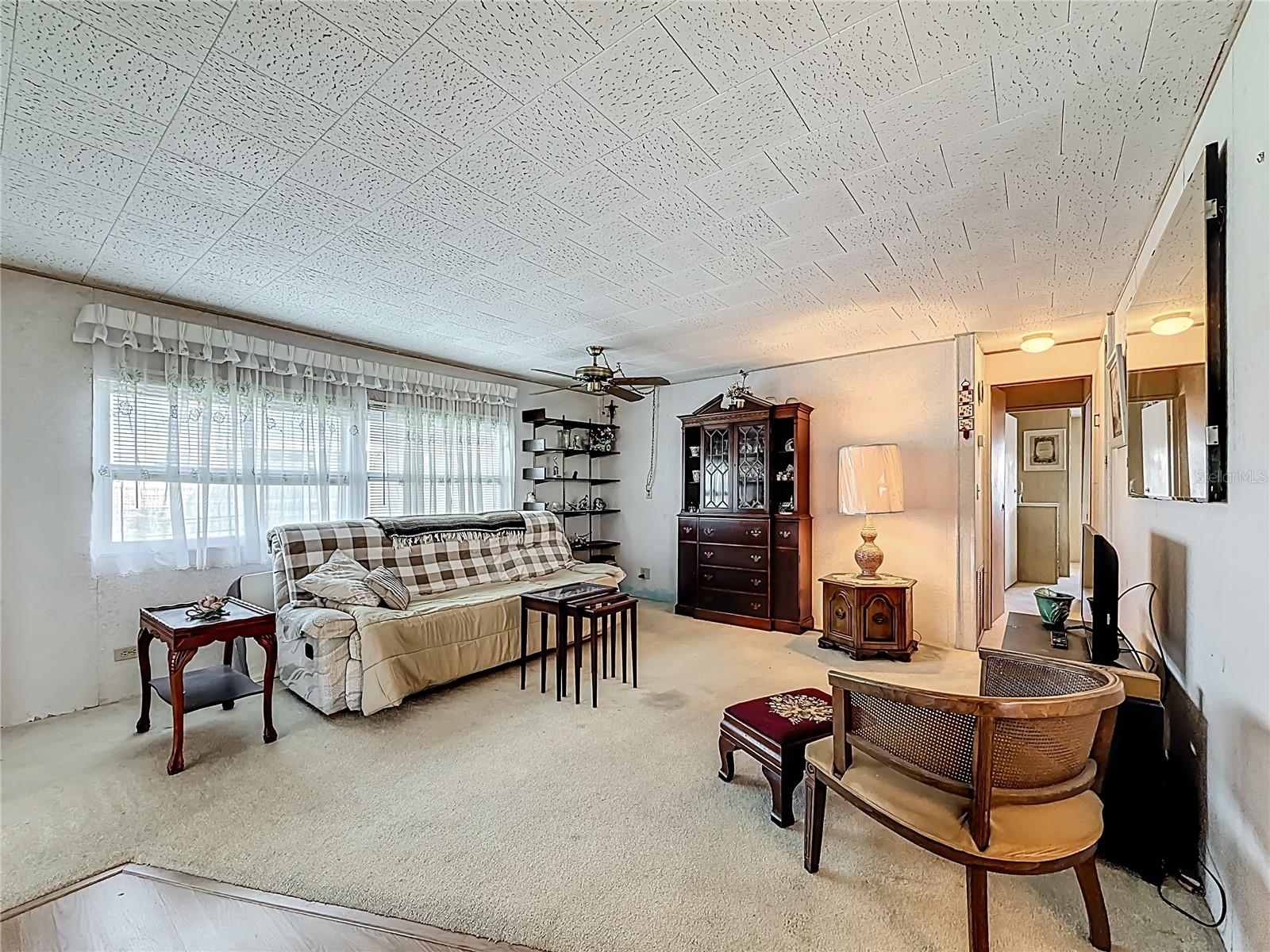 HOLIDAY SHORES MOBILE PARK UNREC - Residential