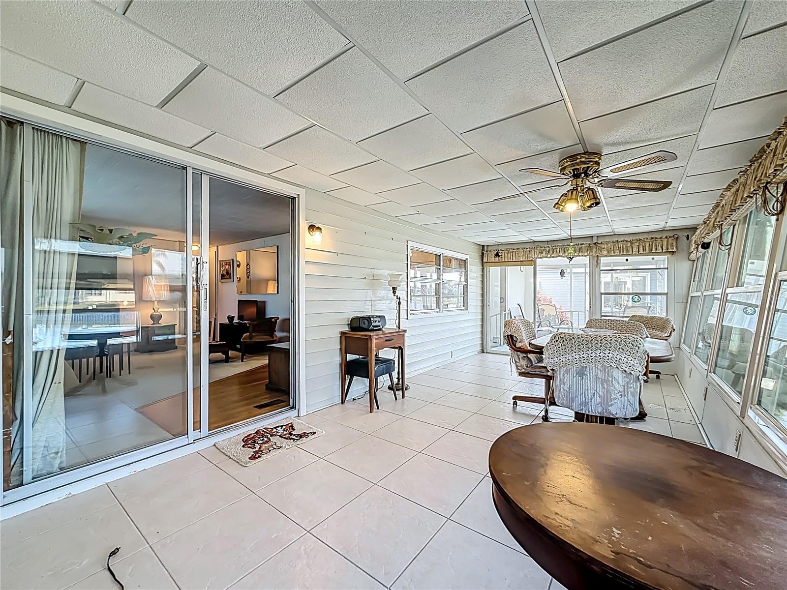 HOLIDAY SHORES MOBILE PARK UNREC - Residential