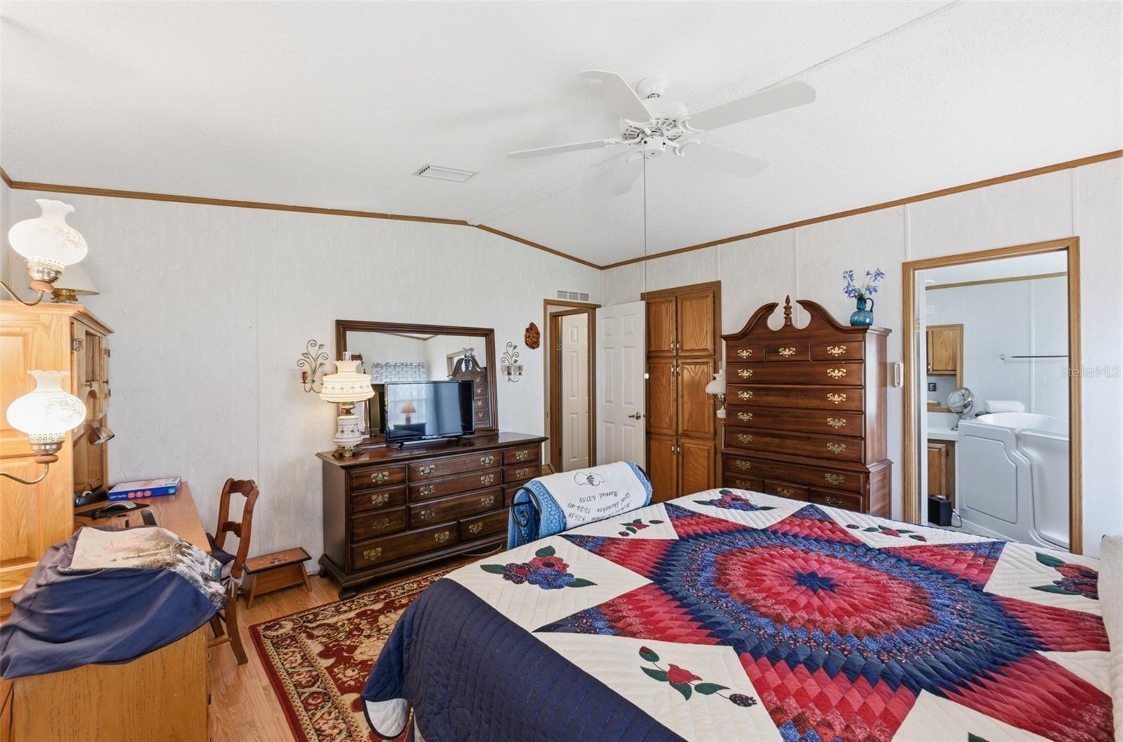 TAVARES FOX RUN MOBILE HOME - Residential