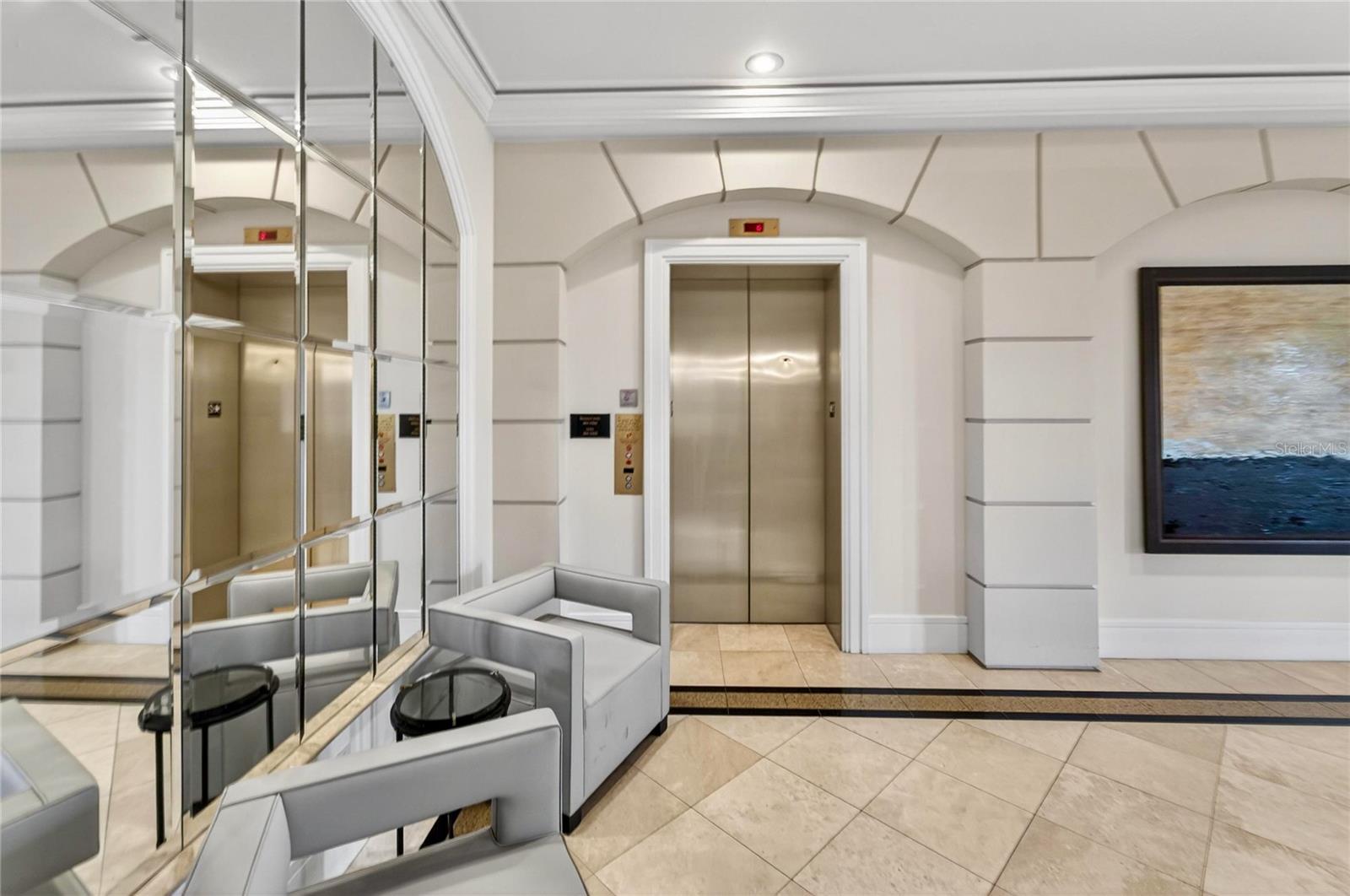 CASTILLO AT WESTSHORE YACHT CL - Residential