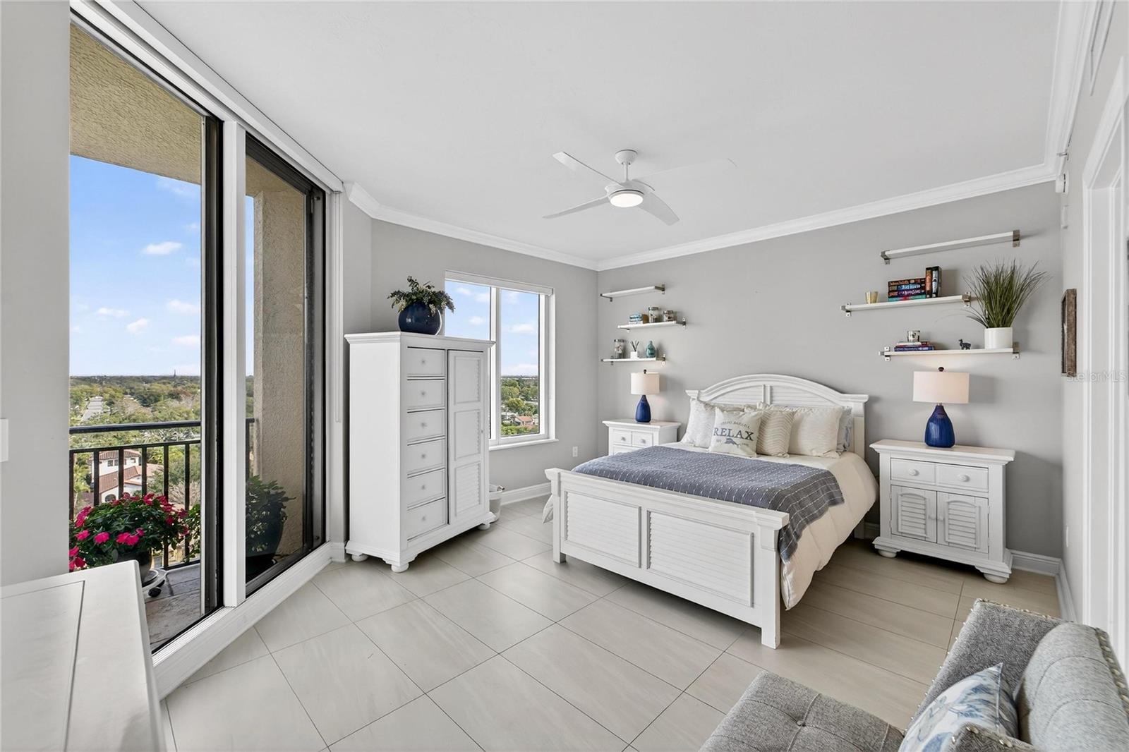 CASTILLO AT WESTSHORE YACHT CL - Residential