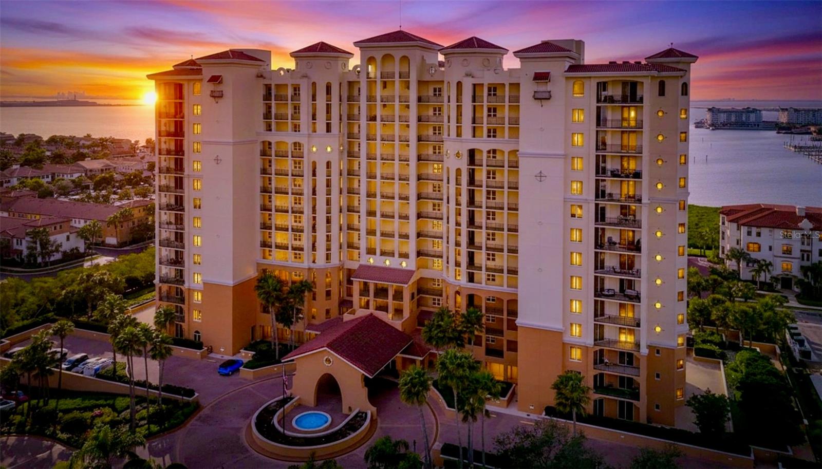 CASTILLO AT WESTSHORE YACHT CL - Residential