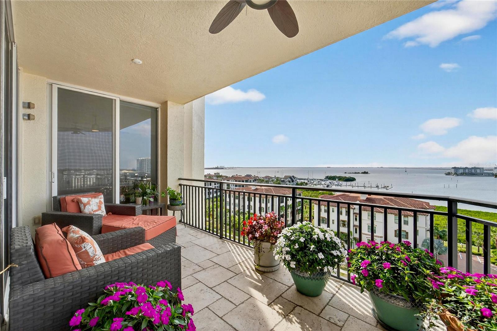 CASTILLO AT WESTSHORE YACHT CL - Residential