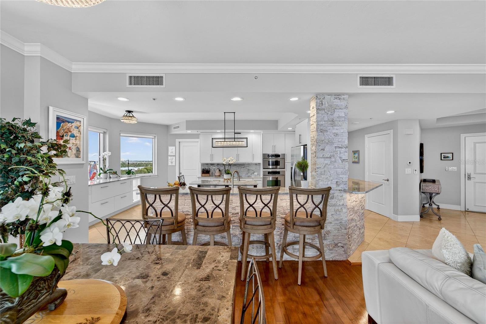 CASTILLO AT WESTSHORE YACHT CL - Residential