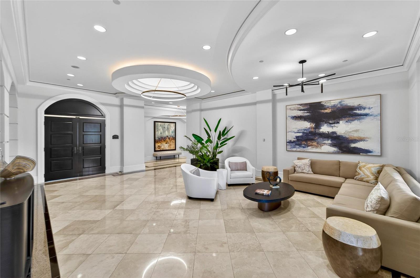 CASTILLO AT WESTSHORE YACHT CL - Residential