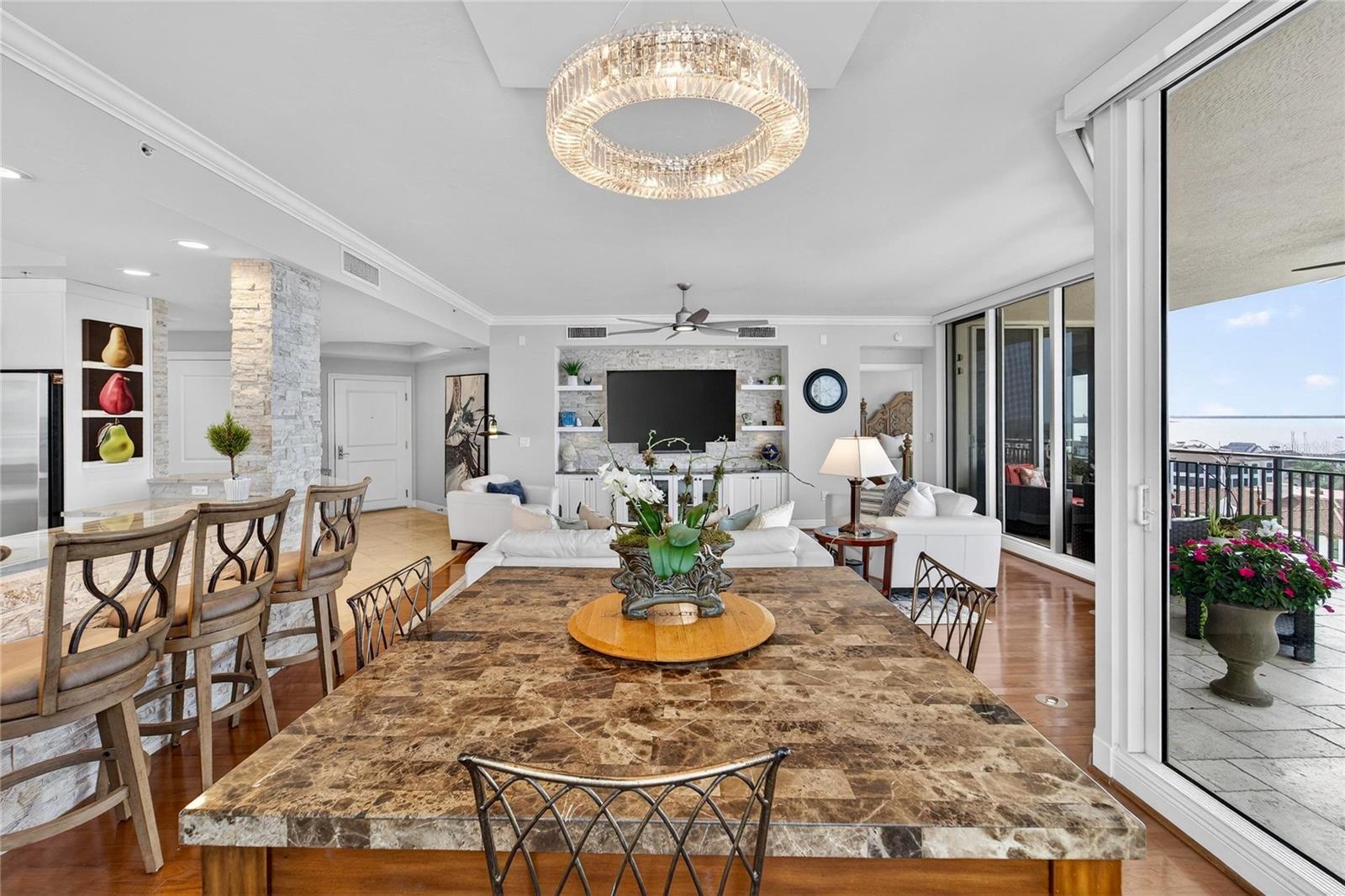 CASTILLO AT WESTSHORE YACHT CL - Residential