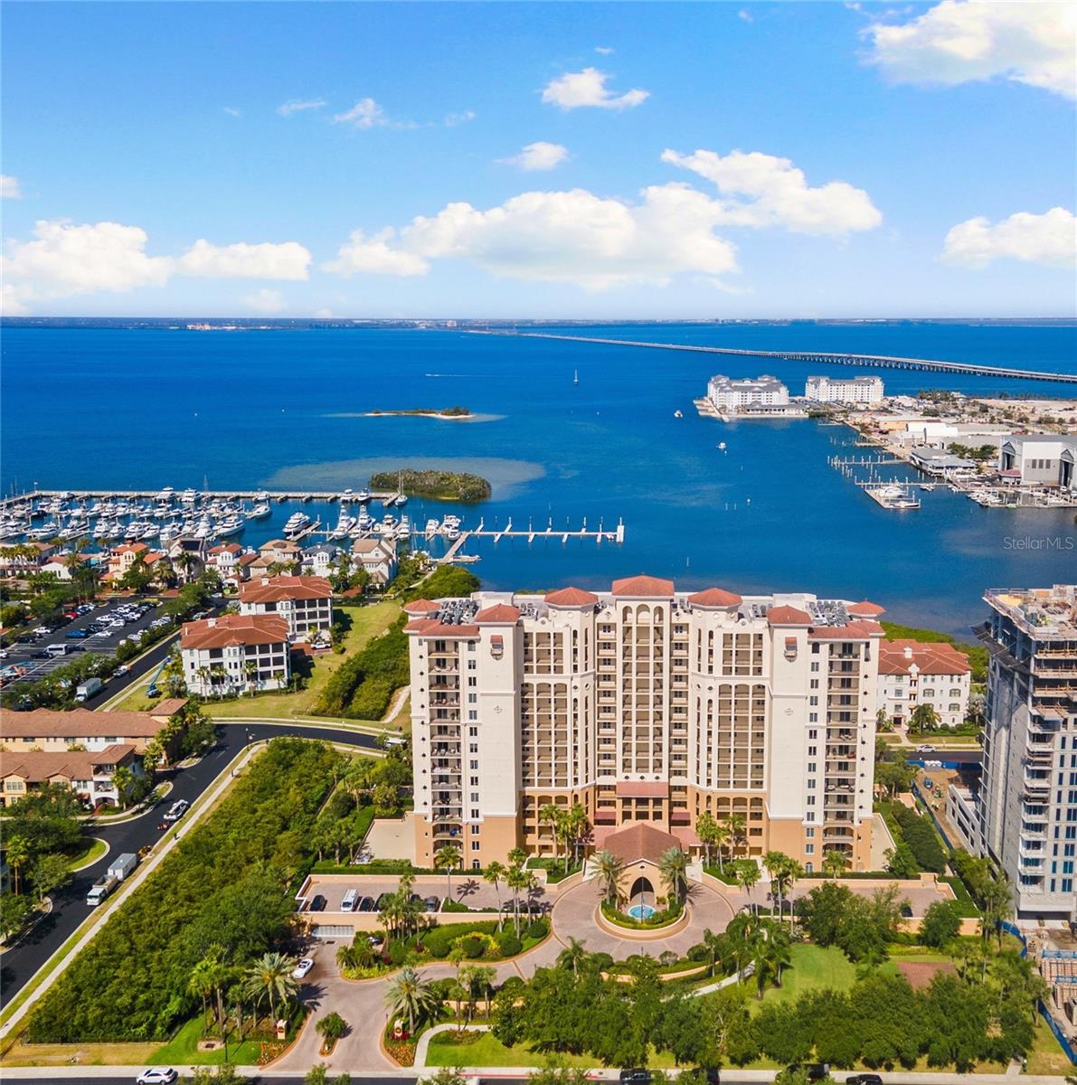 CASTILLO AT WESTSHORE YACHT CL - Residential