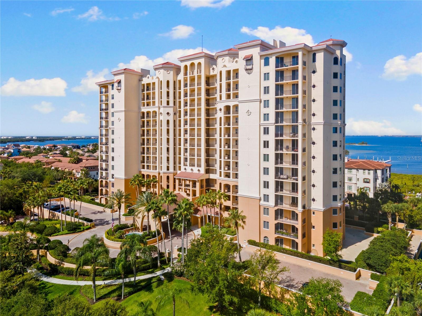 CASTILLO AT WESTSHORE YACHT CL - Residential