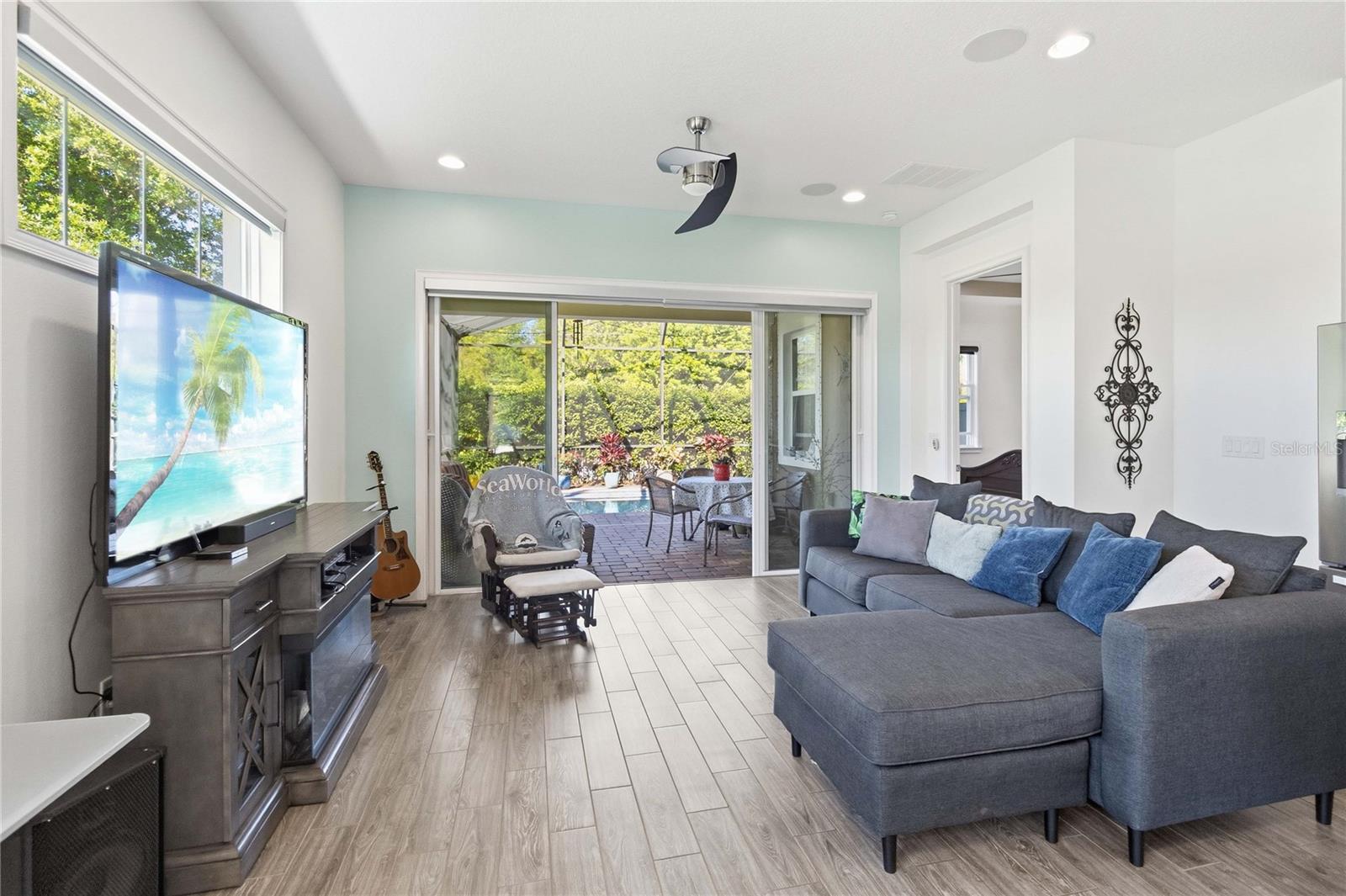 NORTHWEST LAKESIDE GROVES PH 1 - Residential