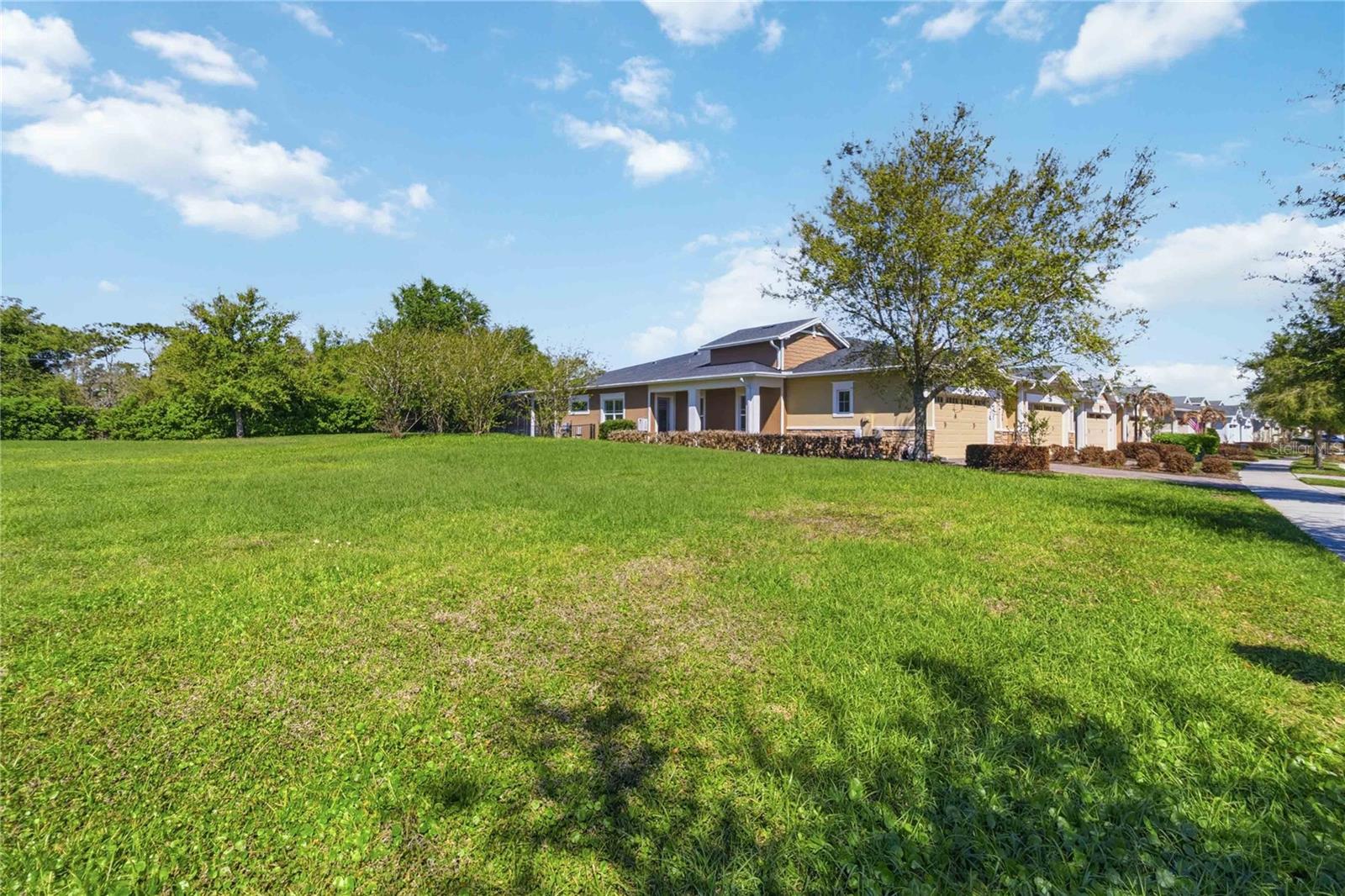 NORTHWEST LAKESIDE GROVES PH 1 - Residential