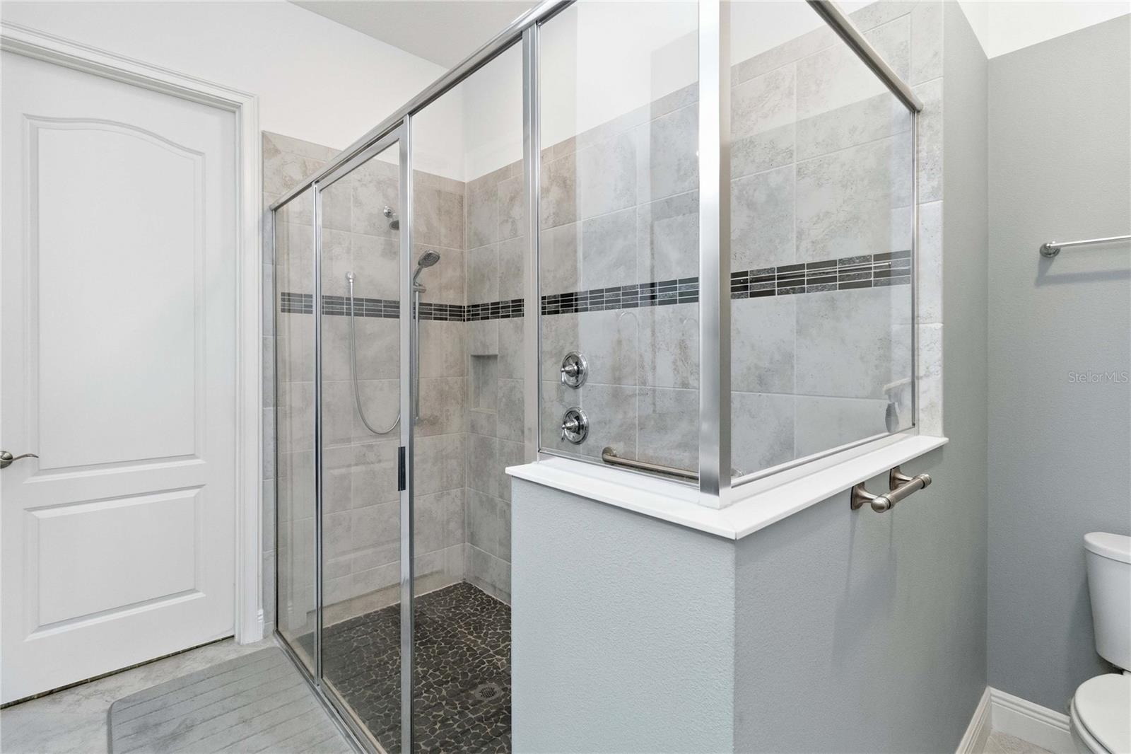 NORTHWEST LAKESIDE GROVES PH 1 - Residential