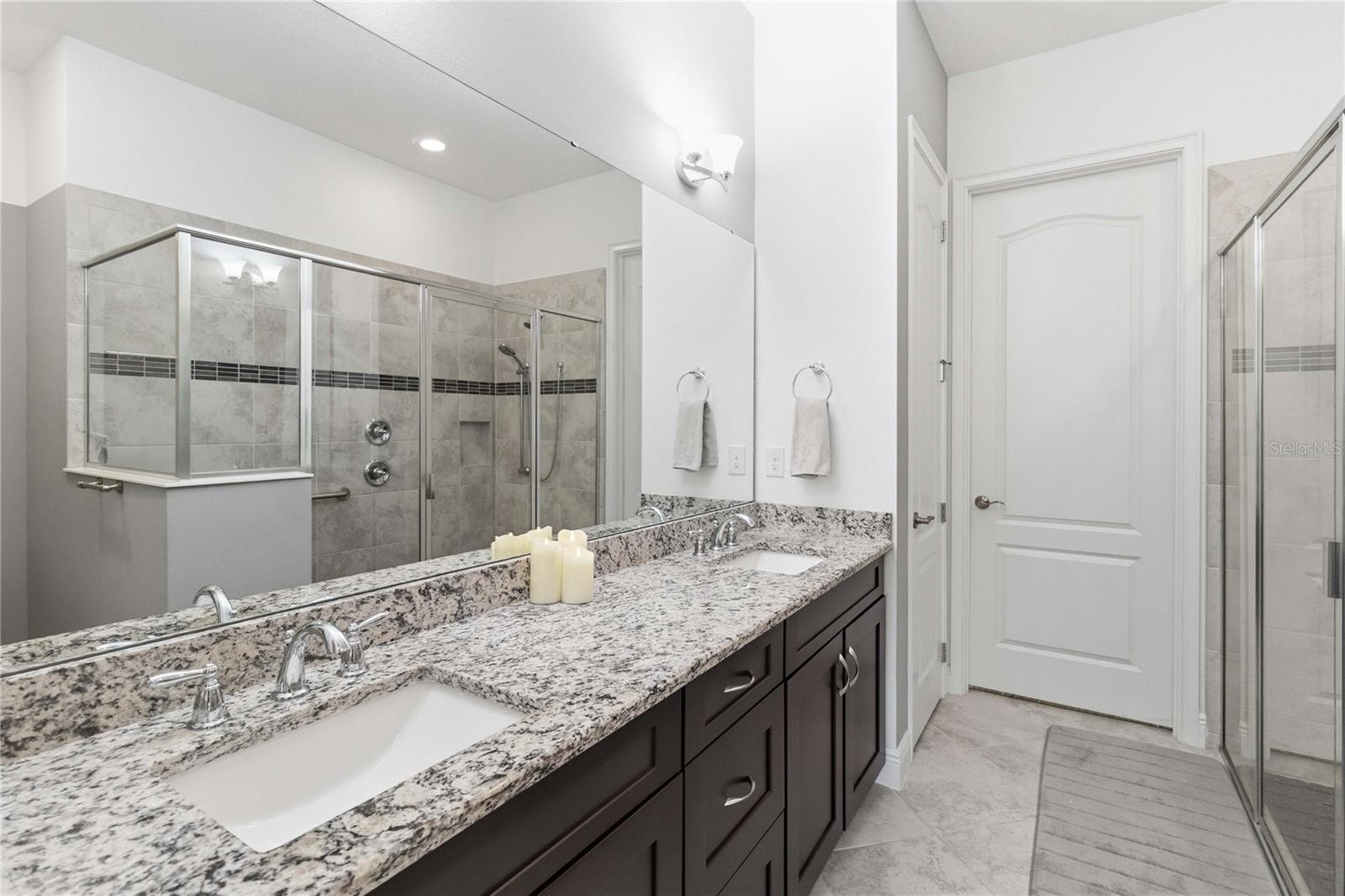 NORTHWEST LAKESIDE GROVES PH 1 - Residential