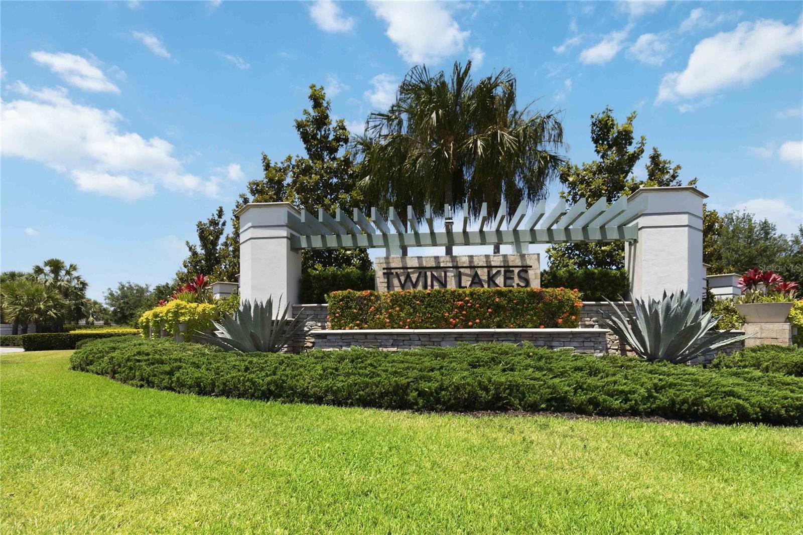 NORTHWEST LAKESIDE GROVES PH 1 - Residential