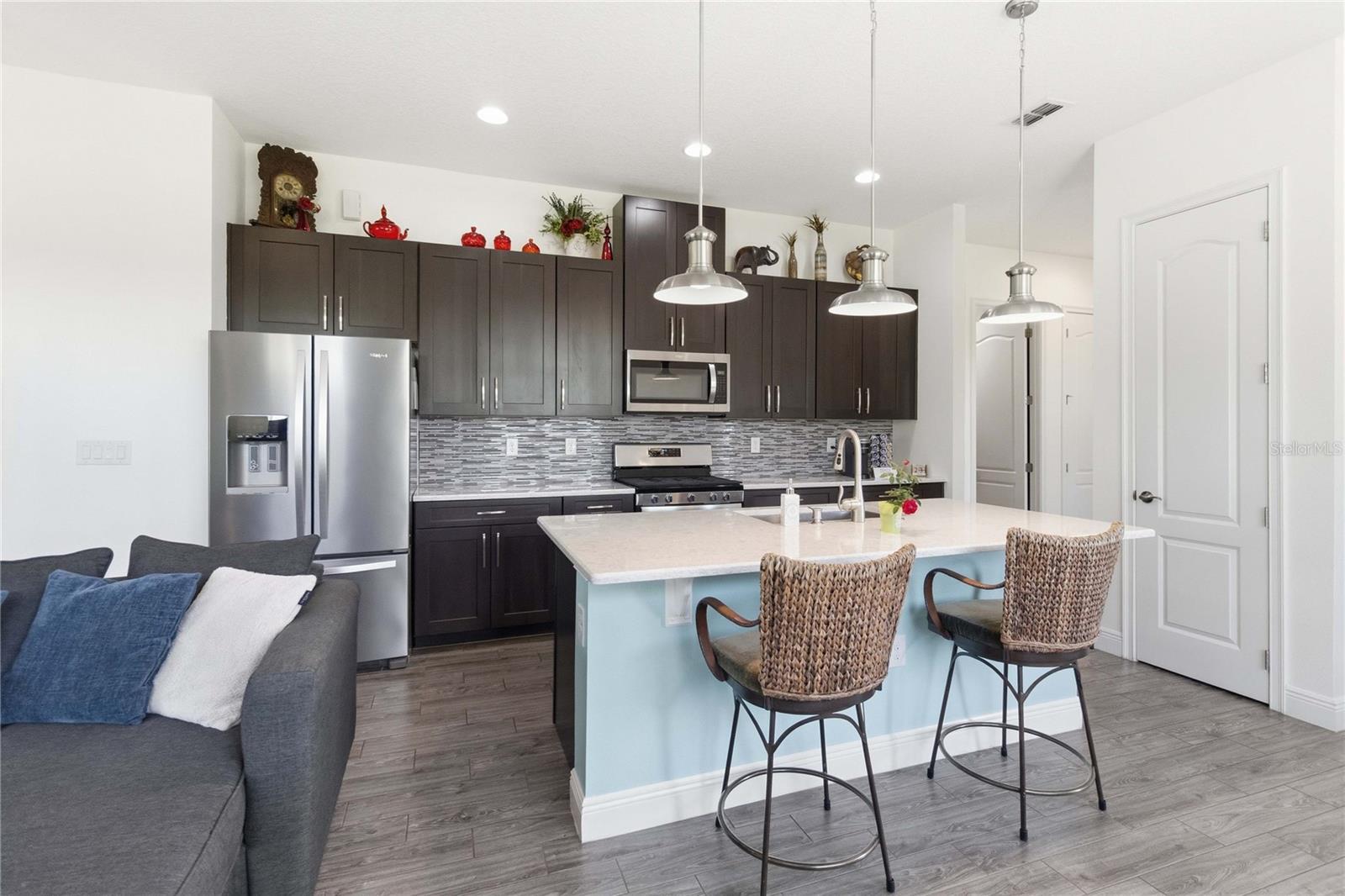 NORTHWEST LAKESIDE GROVES PH 1 - Residential