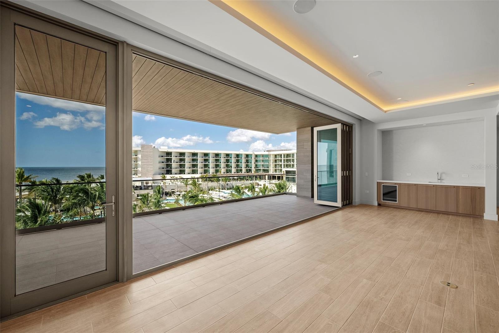 ST. REGIS LONGBOAT KEY - Residential
