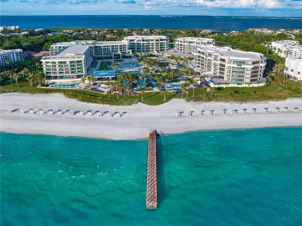 Photo of 1561 Gulf Of Mexico Drive #403, Longboat Key, FL 34228 (MLS # A4627926)