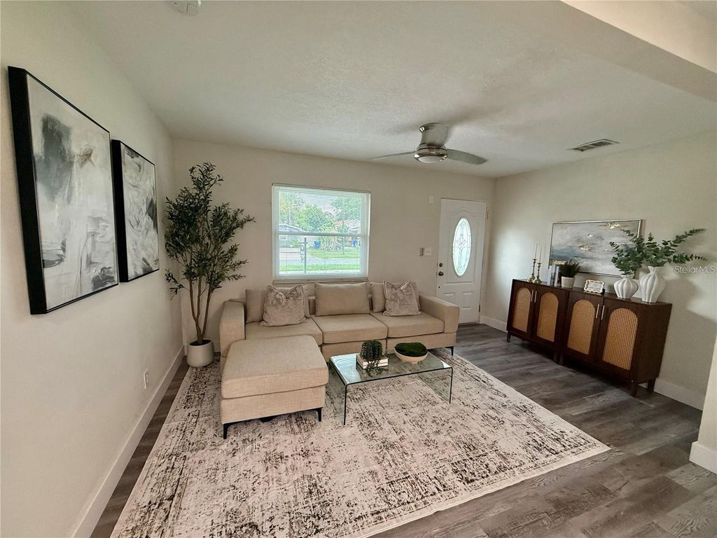 Photo of 2866 15th Avenue N, St Petersburg, FL 33713 (MLS # TB8479987)