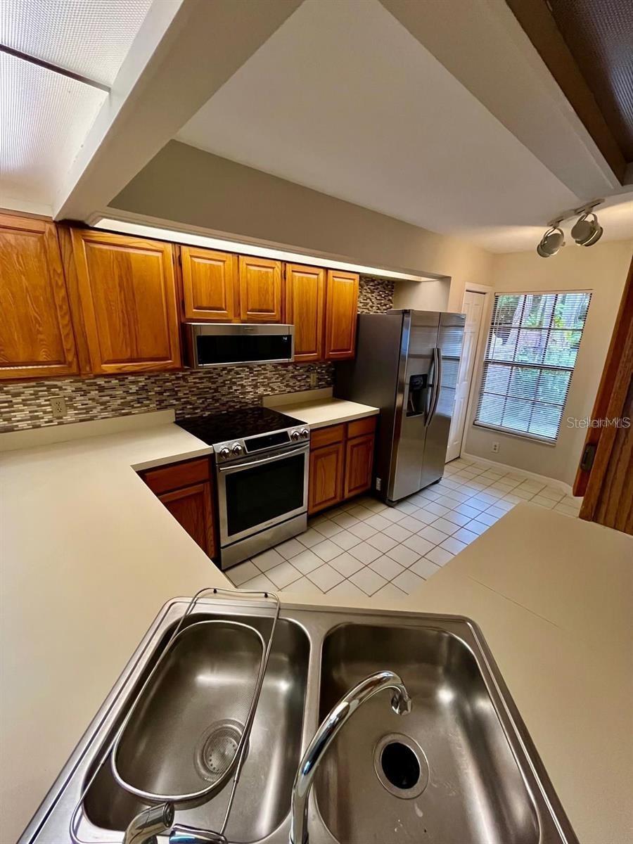 SPRING BAY VILLAS CONDO PH 03 - Residential Lease