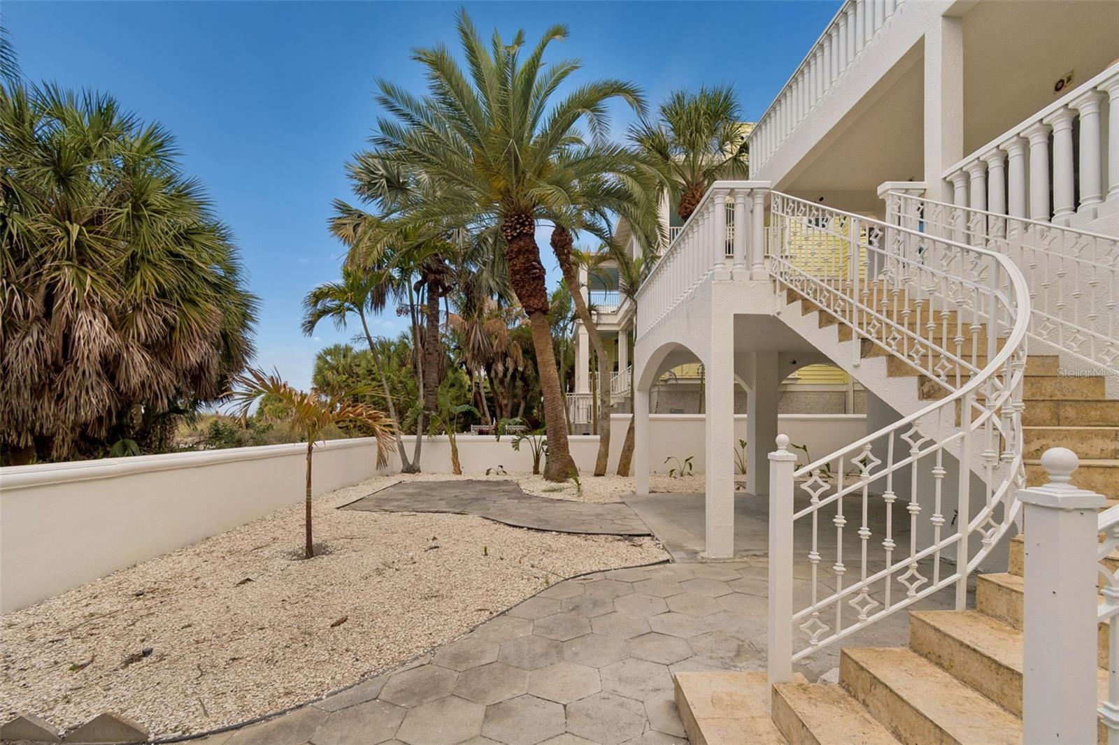 COLONIAL CORP REP - Residential