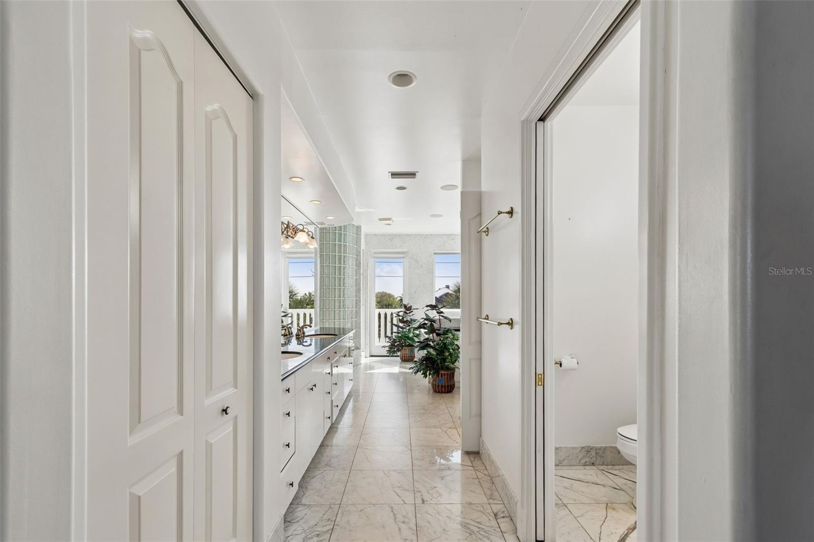 COLONIAL CORP REP - Residential