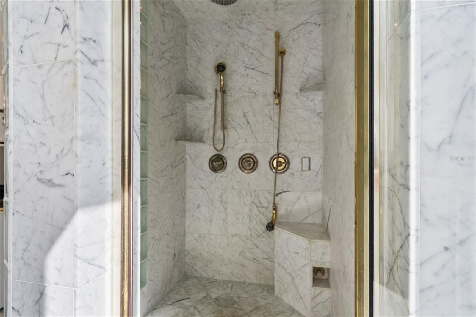 COLONIAL CORP REP - Residential