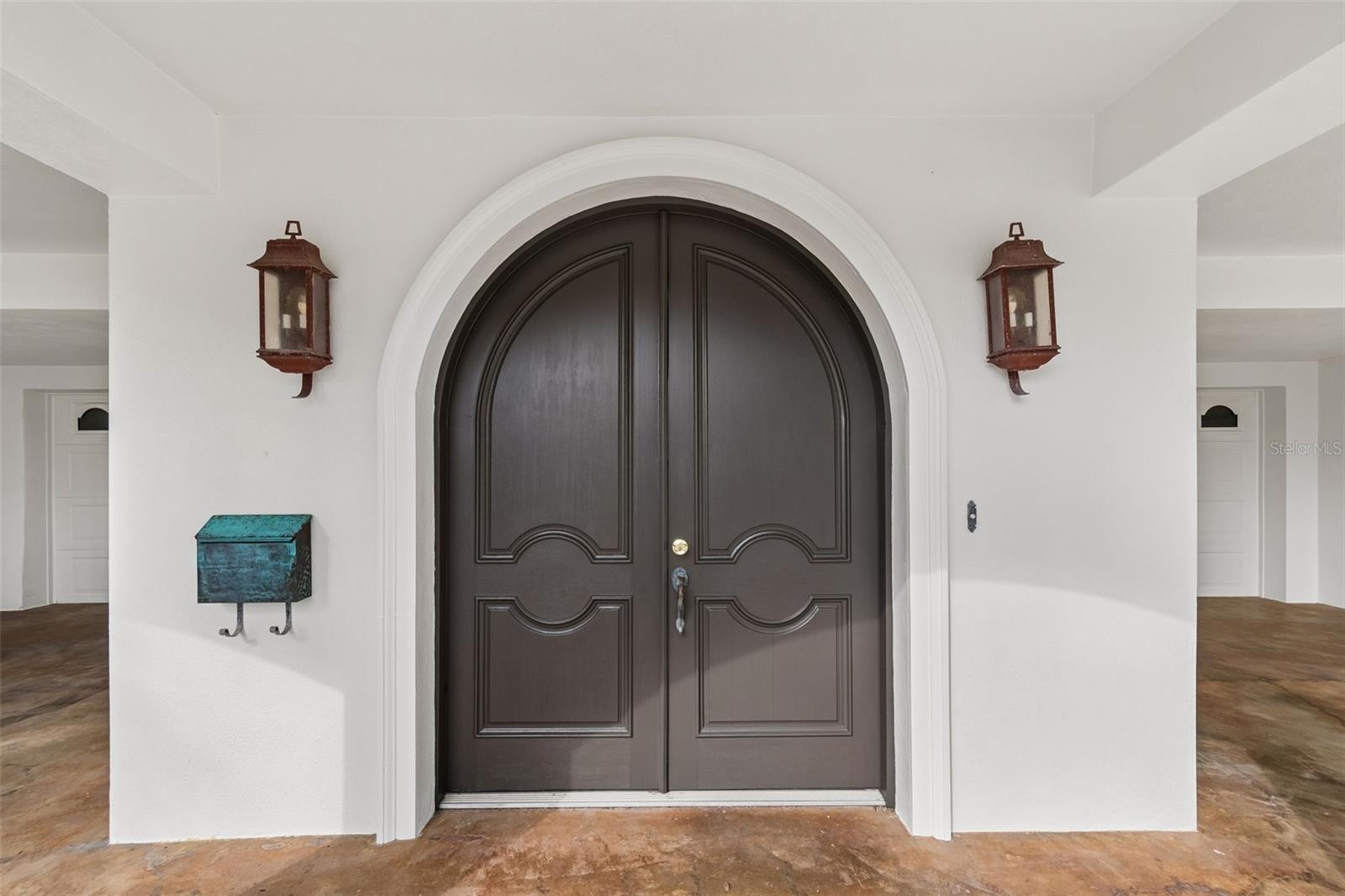 COLONIAL CORP REP - Residential