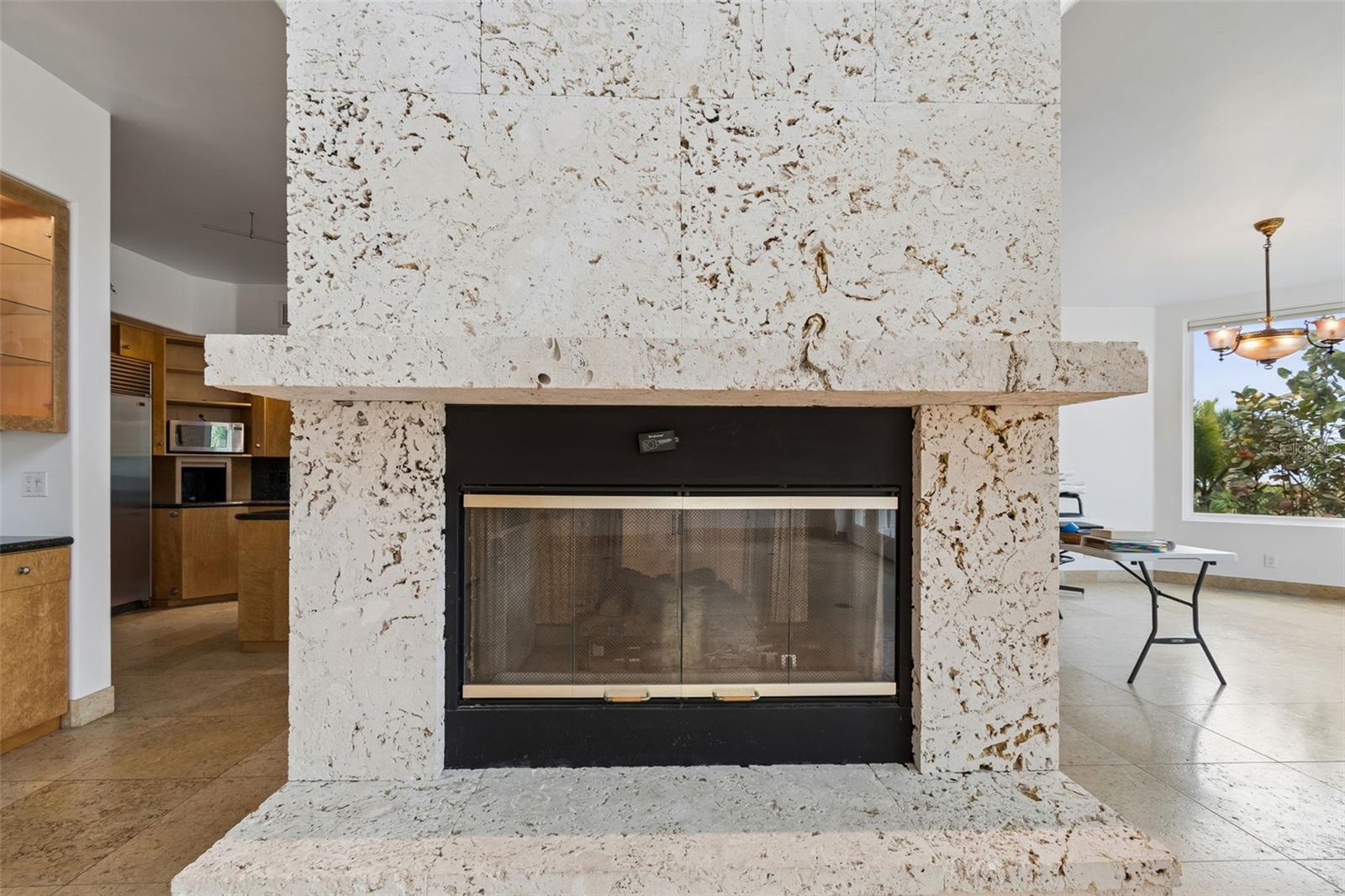 COLONIAL CORP REP - Residential