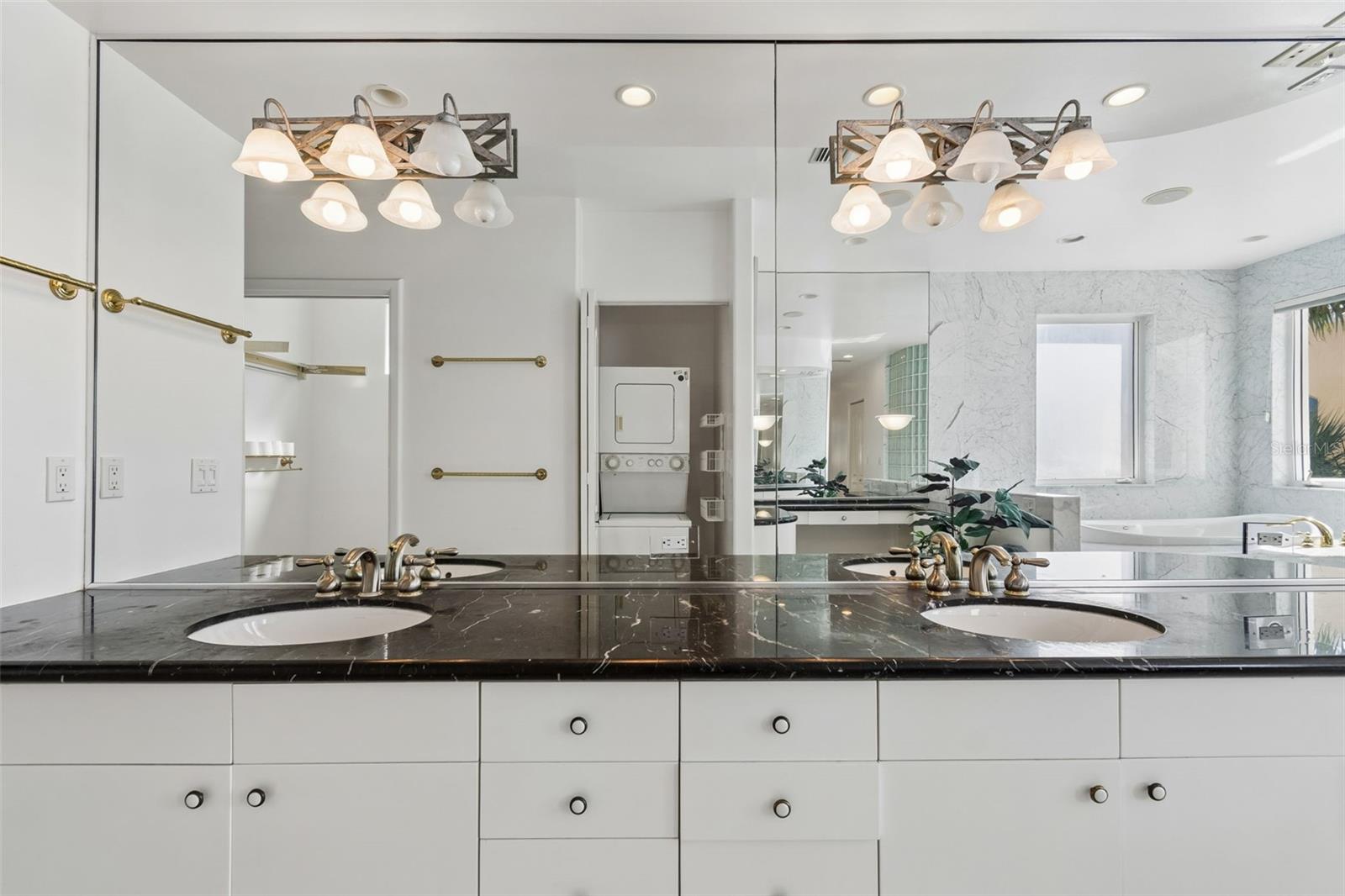 COLONIAL CORP REP - Residential