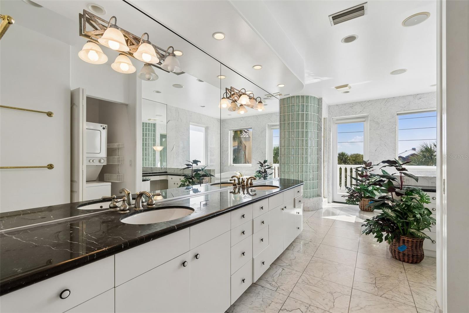 COLONIAL CORP REP - Residential