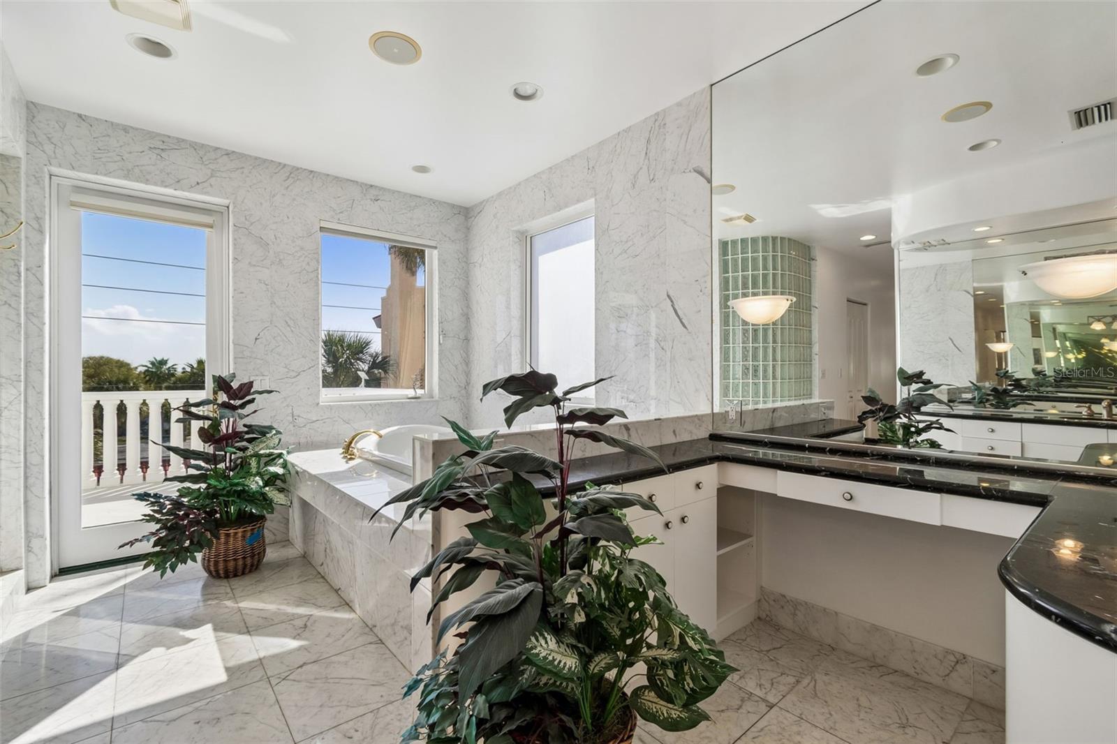 COLONIAL CORP REP - Residential