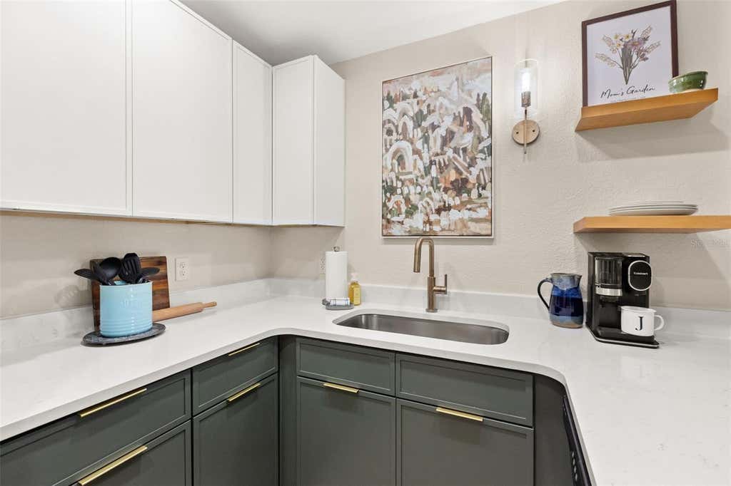 Photo of 1928 Conway Road #40, Orlando, FL 32812 (MLS # O6429021)