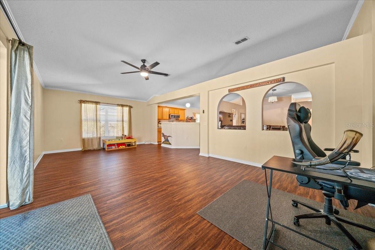 SILVER SPGS SHORES UN 19 - Residential