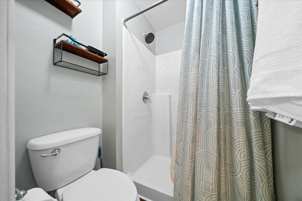 SILVER SPGS SHORES UN 19 - Residential