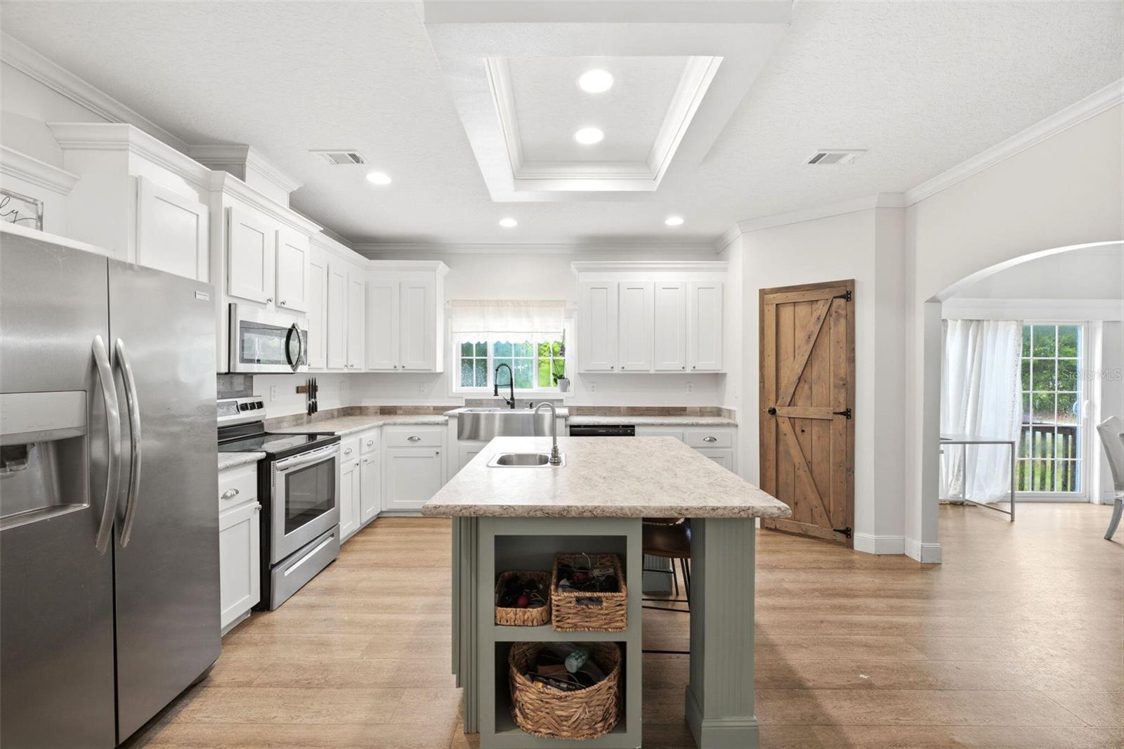 12275 LAKELAND ACRES